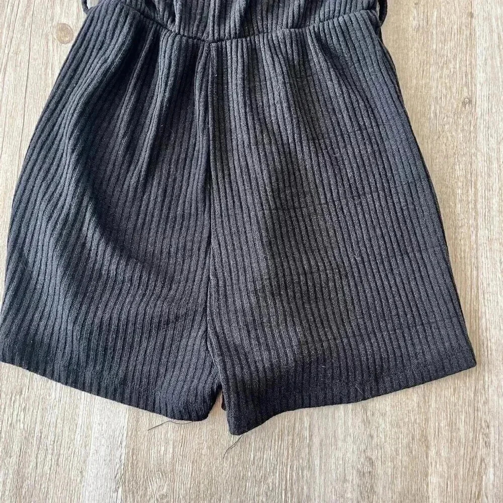 Black Ribbed Spaghetti-Strap Romper - Picture 3 of 6